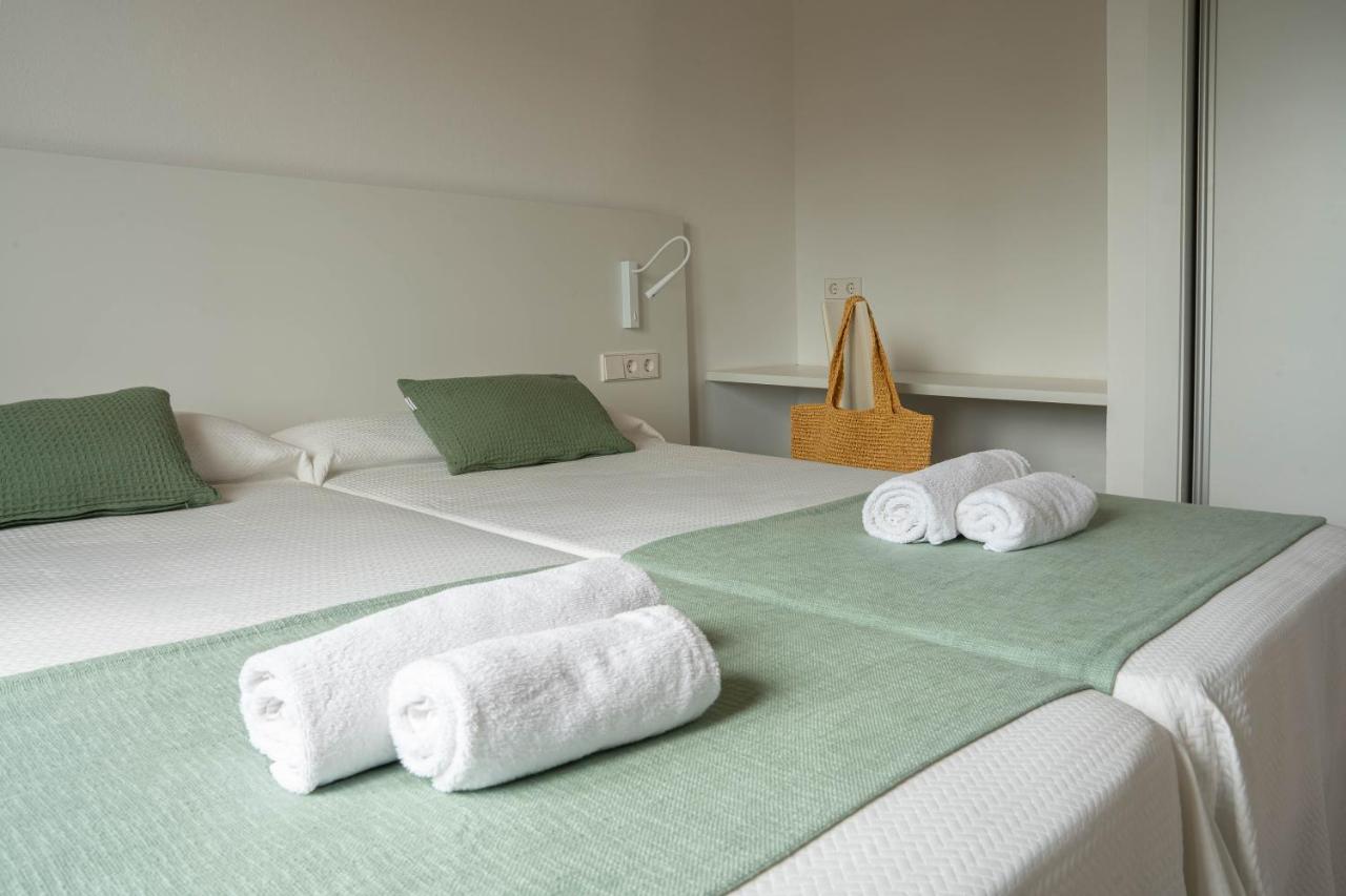 Sagitario Rymar Apartamentos Cala'N Bosch  Exterior foto