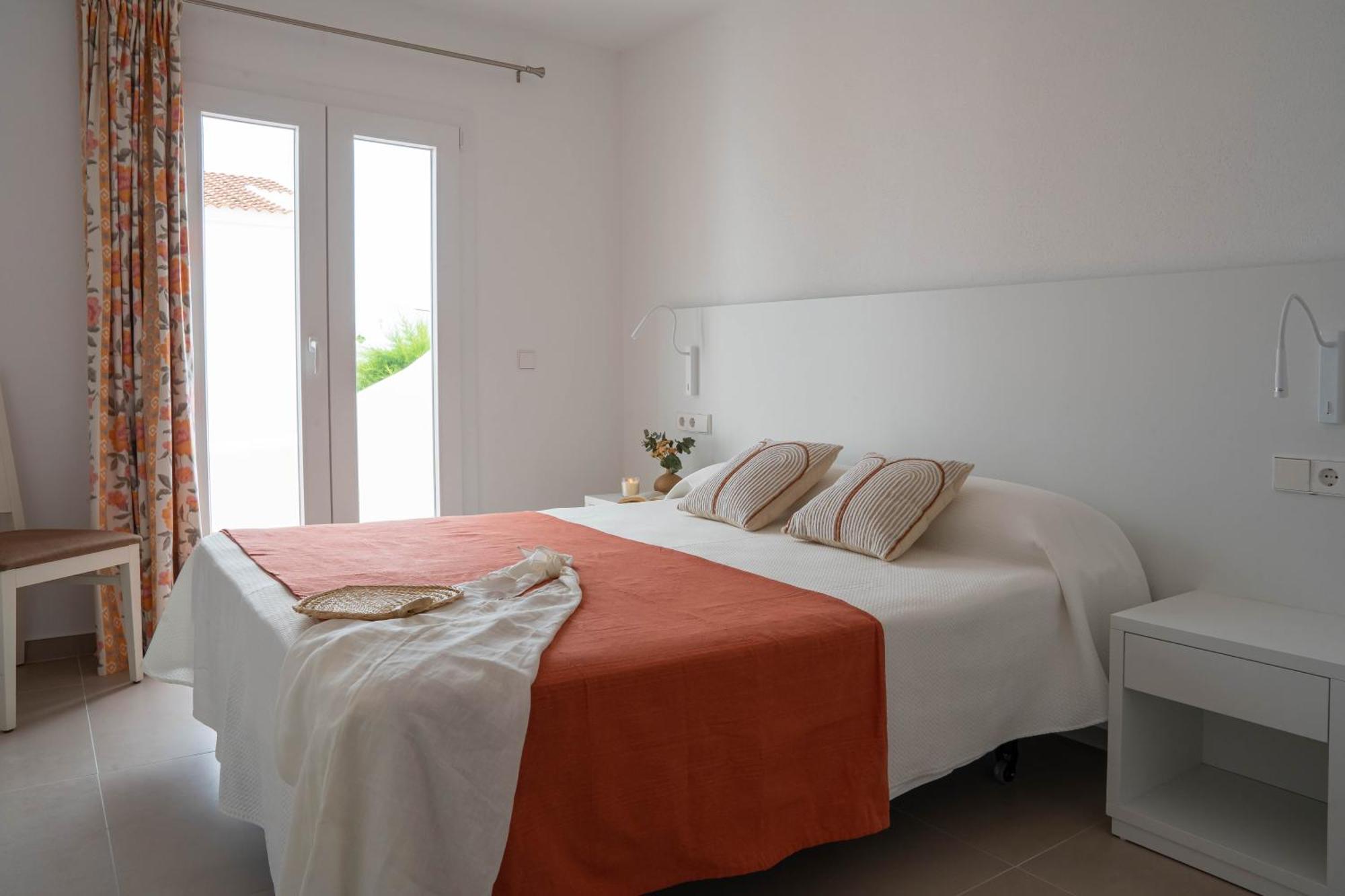 Sagitario Rymar Apartamentos Cala'N Bosch  Exterior foto